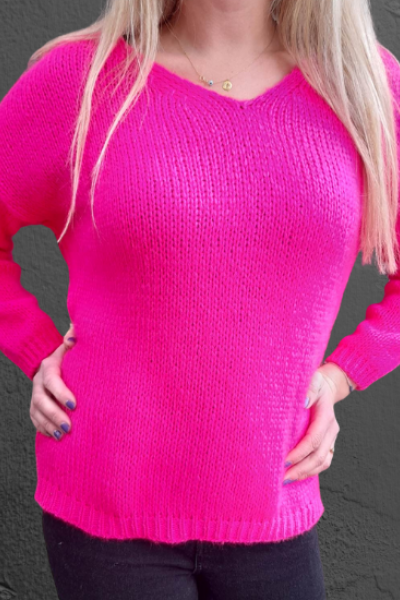 Απλή πλεκτή μπλούζα, κανονική εφαρμογή στον λαιμό. 